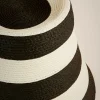 Hot Liviana conti Cappello Cloche Nero/Latte D'Avena